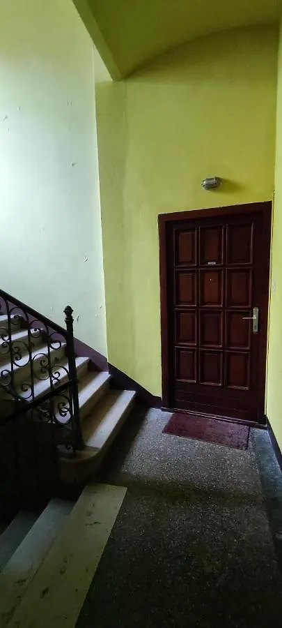 Apartment Milani With Private Garage